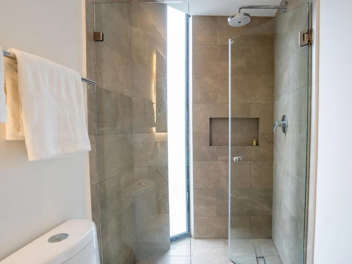 Beachfront Condo Roof Pool 5Th Ave 2 Blocks Gym Playa del Carmen